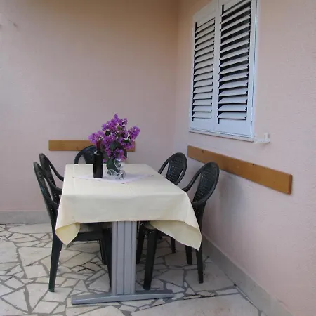 Guest house Skarpa 1601