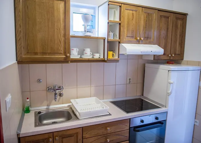 Skarpa 1601 Gasthuis Rogoznica (Sibenik-Knin)