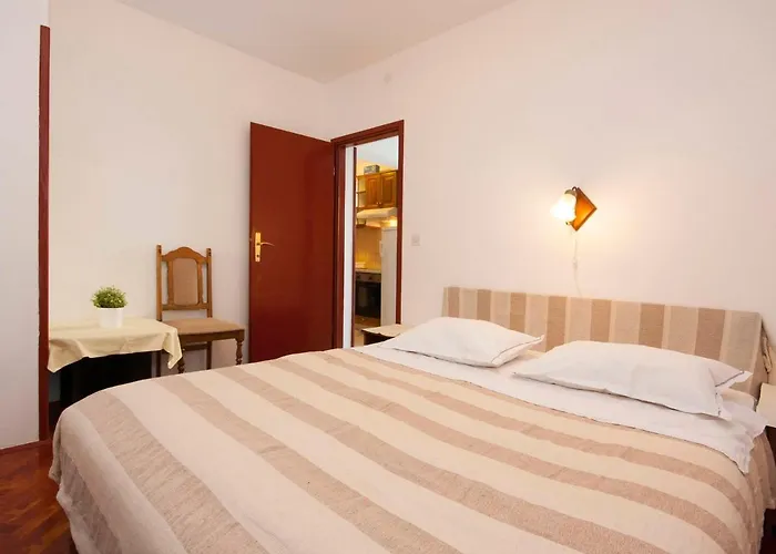 Guest house Skarpa 1601 3*